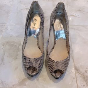 Michael Kors Snake skin Peep-toe heels